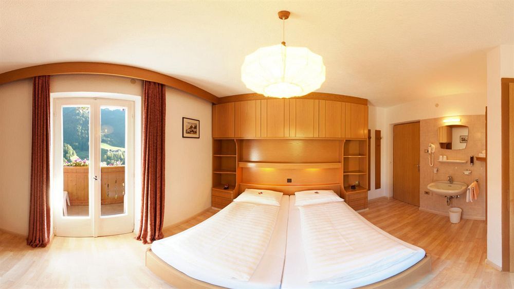 Residence Toeglhof Фунес Екстер'єр фото